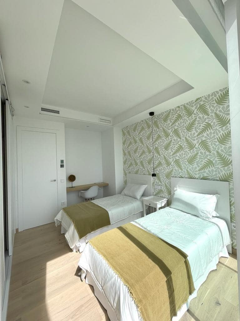 3 Zimmer Villa zu verkaufen in Marbella mit Pool - 1.950.000 € (Ref: 9387837)