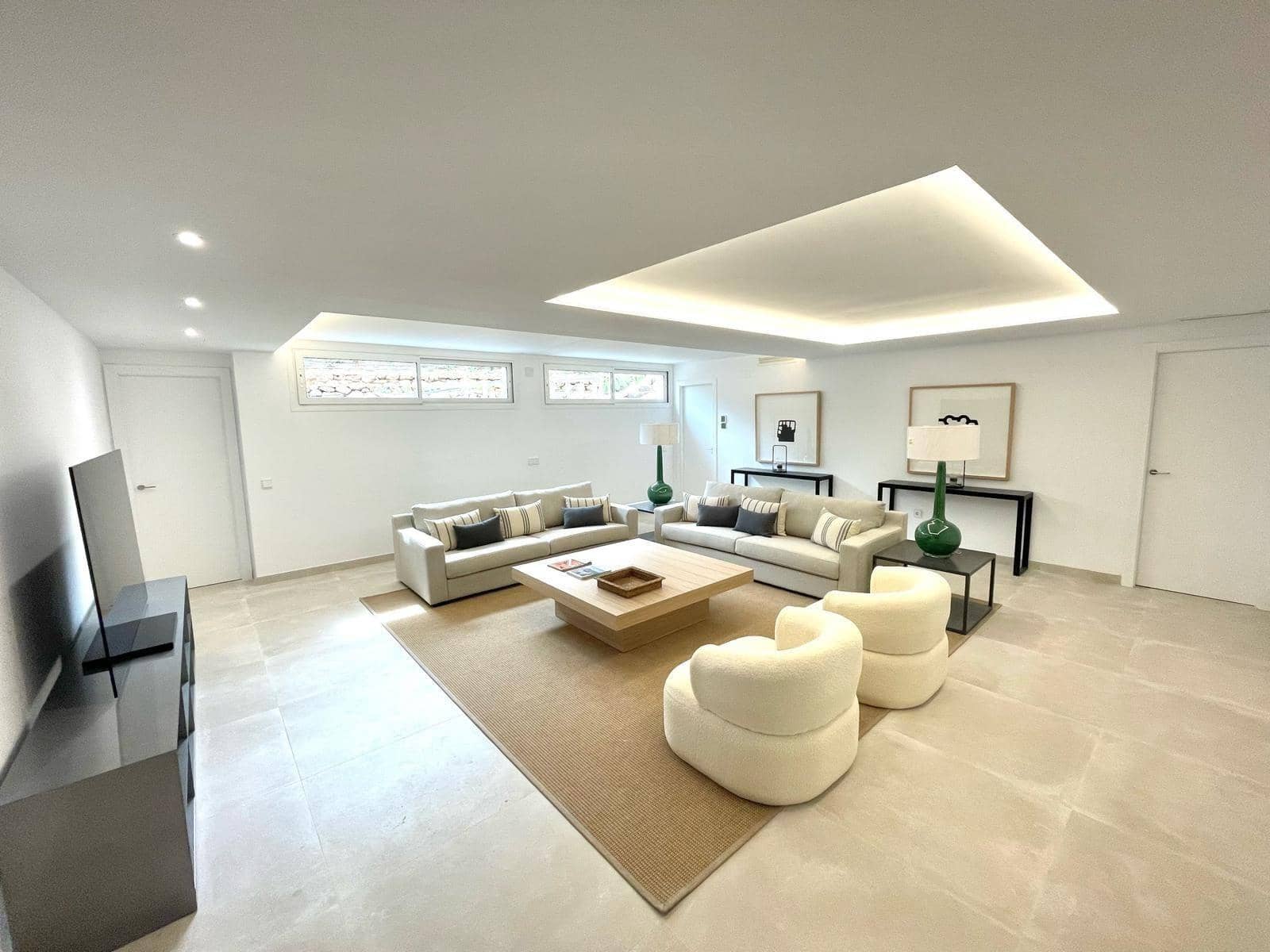 3 Zimmer Villa zu verkaufen in Marbella mit Pool - 1.950.000 € (Ref: 9387837)