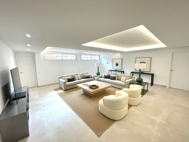 3 Zimmer Villa zu verkaufen in Marbella mit Pool - 1.950.000 € (Ref: 9387837)