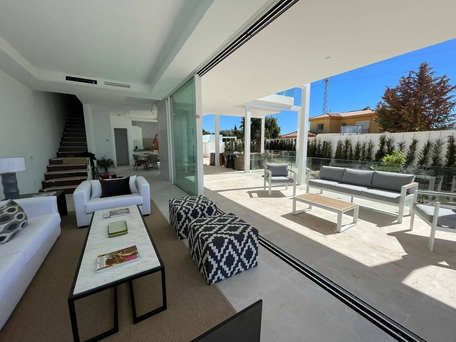 3 Zimmer Villa zu verkaufen in Marbella mit Pool - 1.950.000 € (Ref: 9387837)