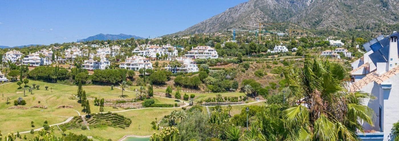 3 Zimmer Villa zu verkaufen in Marbella mit Pool - 1.950.000 € (Ref: 9387837)