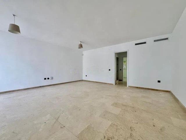 3 sovrum Radhus till salu i Alhaurín de la Torre med pool garage - 450 000 € (Ref: 9387838)