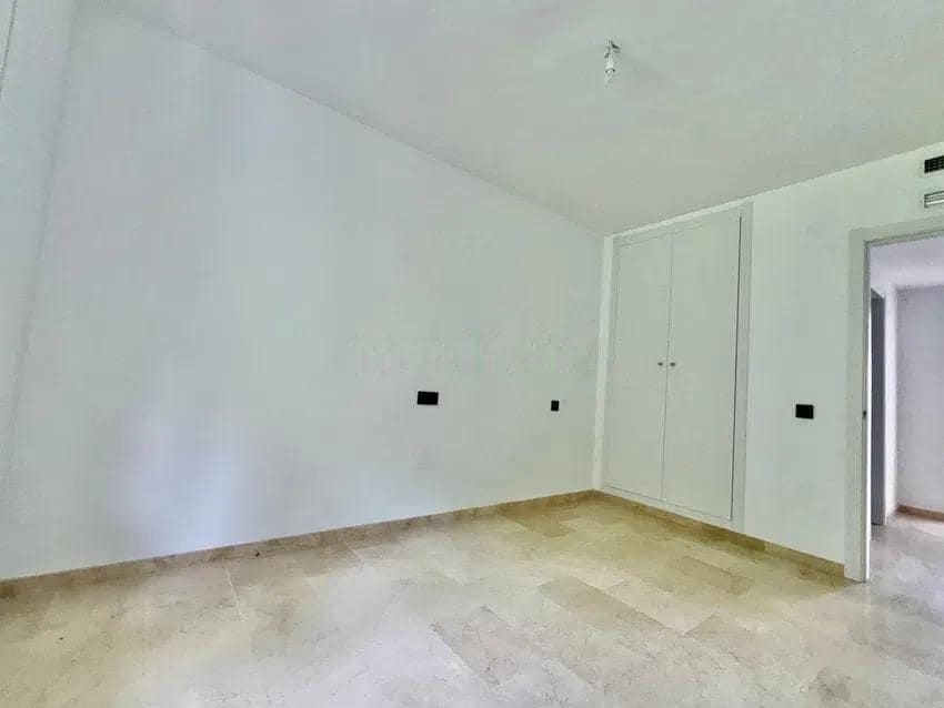 3 makuuhuone Rivitalo myytävänä paikassa Alhaurin de la Torre mukana uima-altaan 
autotalli - 450 000 € (Ref: 9387838)