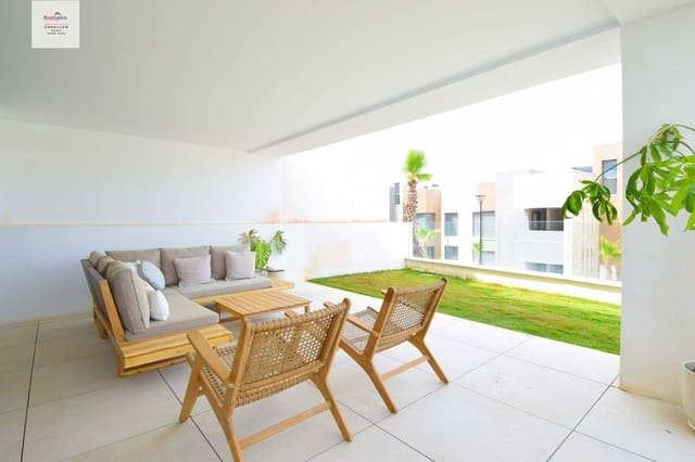 Adosado de 2 habitaciones en Cabopino, Marbella en venta con piscina garaje - 460.000 € (Ref: 9387839)