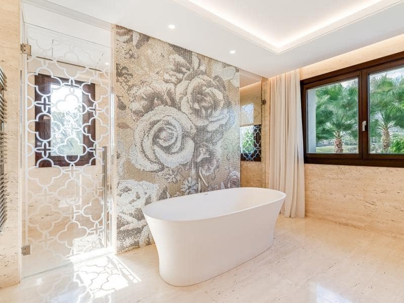 6 soveværelse Villa til salg i Nueva Andalucia med swimmingpool garage - € 6.495.000 (Ref: 9387840)