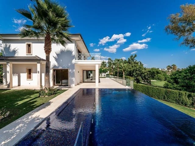 6 soveværelse Villa til salg i Nueva Andalucia, Marbella med swimmingpool garage - € 6.495.000 (Ref: 9387840)