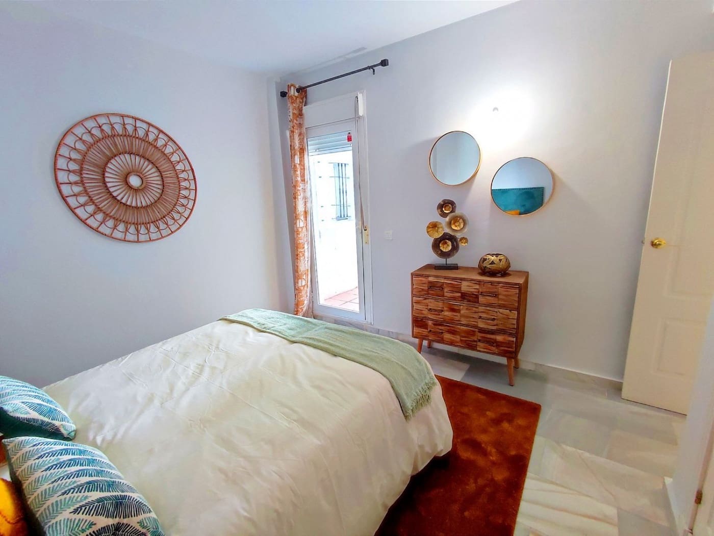 2 sypialnia Apartament na sprzedaż w Nueva Andalucia z basenem - 565 000 € (Ref: 9387841)