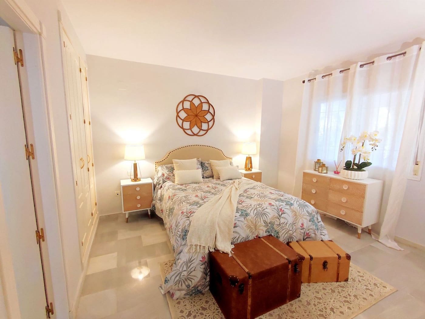 2 bedroom Apartment for sale in Nueva Andalucia with pool - € 423,000 (Ref: 9387841)