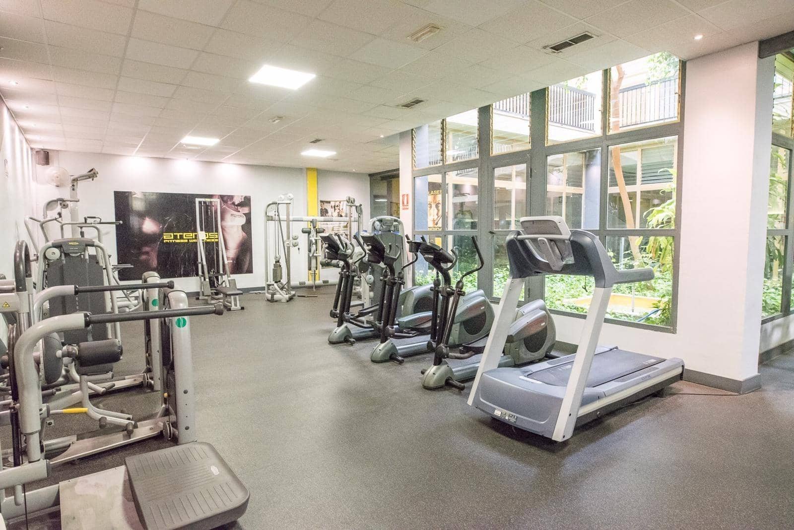 1 quarto Estúdio para arrendar em Benalmadena Costa com piscina - 1 000 € (Ref: 9438539)