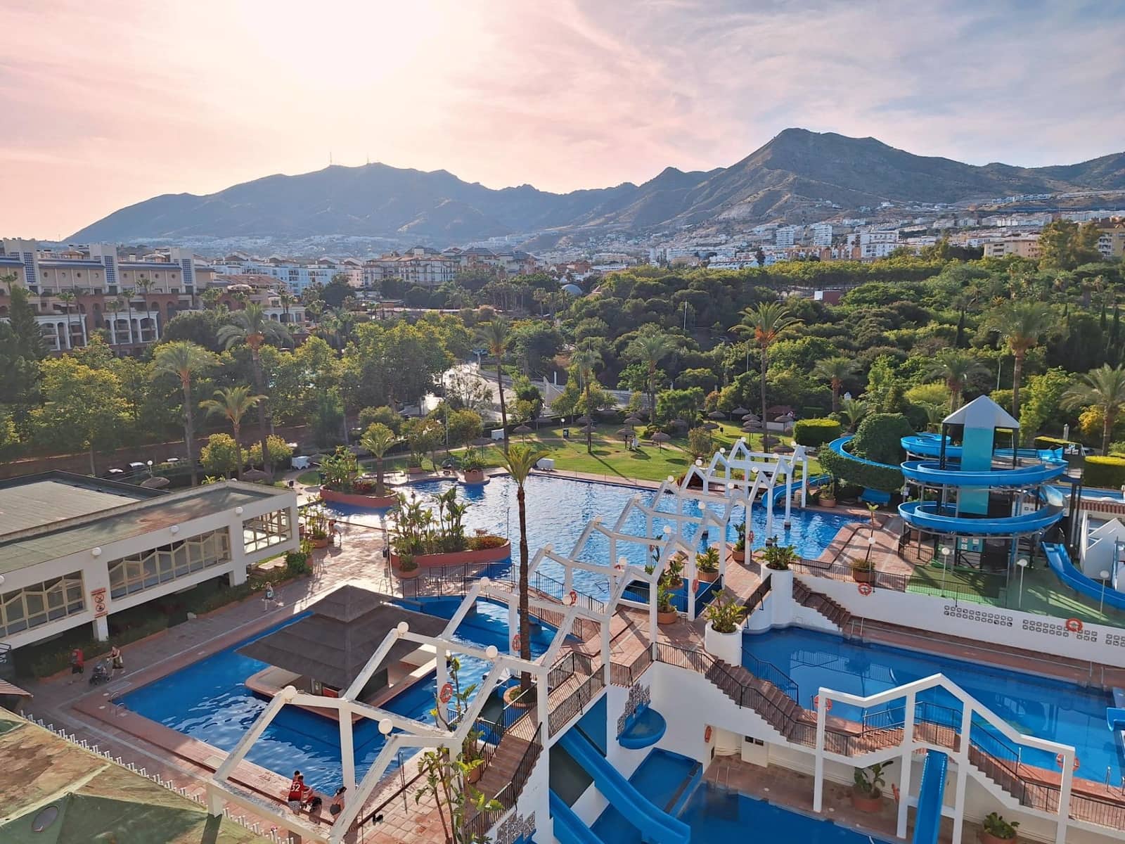 1 bedroom Studio for rent in Benalmadena Costa with pool - € 1,000 (Ref: 9438539)