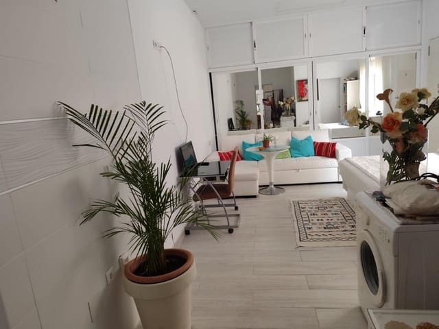 1 soveværelse Studio til leje i Fuengirola - € 850 (Ref: 9438541)