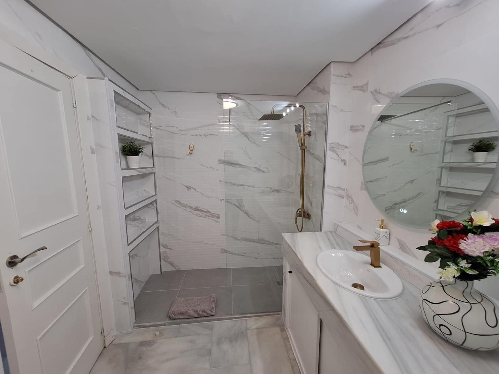 Piso de 2 habitaciones en Benalmádena en venta con piscina - 570.000 € (Ref: 9452066)