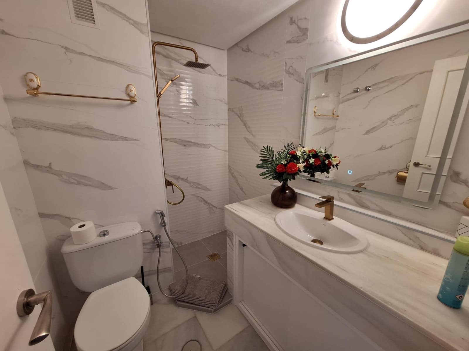 Piso de 2 habitaciones en Benalmádena en venta con piscina - 570.000 € (Ref: 9452066)