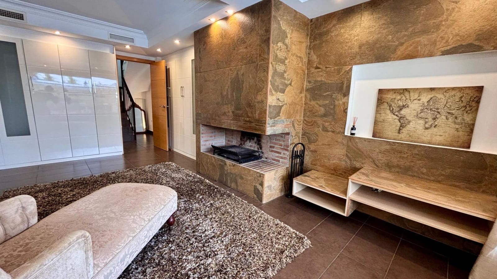 Chalet de 3 habitaciones en Marbella en venta con piscina garaje - 2.700.000 € (Ref: 9452067)