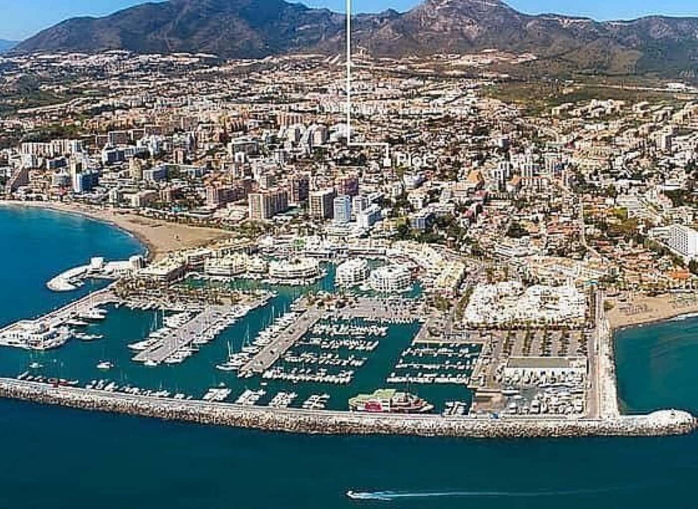 6 sovrum Villa till salu i Benalmadena med pool garage - 1 950 000 € (Ref: 9456178)