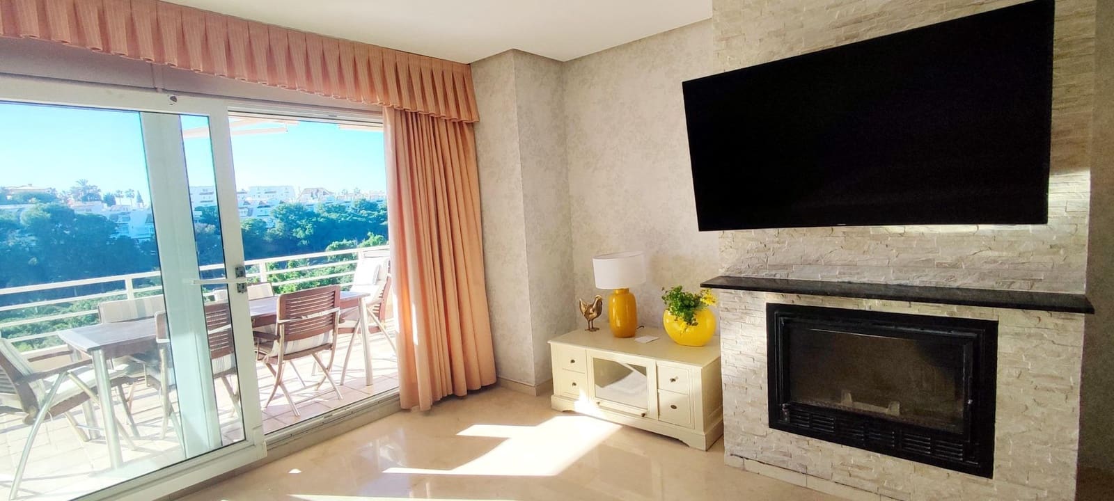 Ático de 3 habitaciones en Torrequebrada en alquiler con piscina garaje - 1.850 € (Ref: 9465581)