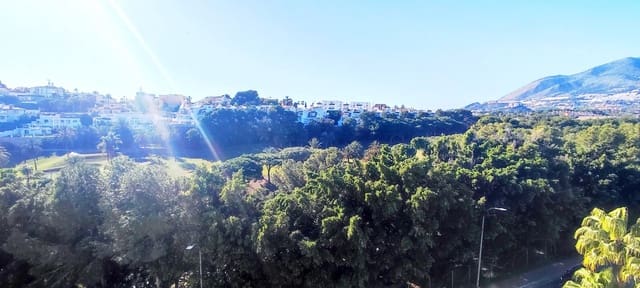 Ático de 3 habitaciones en Nueva Torrequebrada, Benalmádena en alquiler con piscina garaje - 1.850 € (Ref: 9465581)