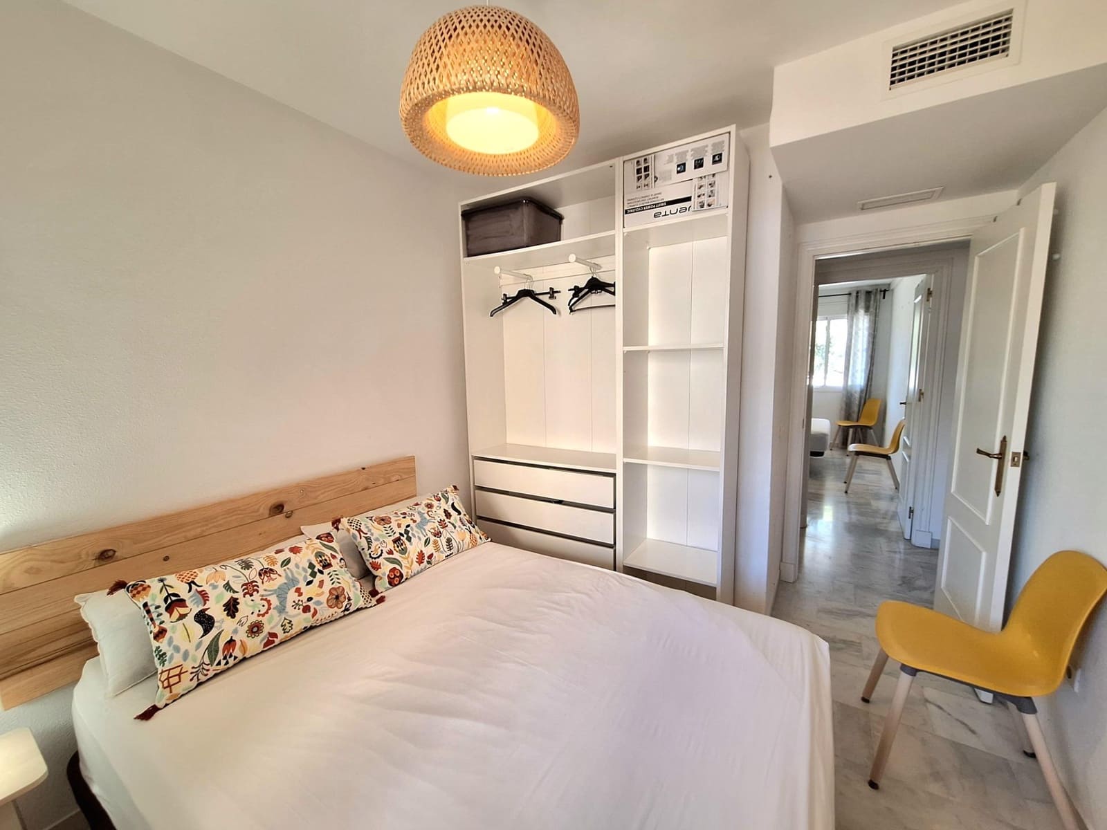 2 makuuhuone Huoneisto vuokrattavana paikassa Torrequebrada mukana uima-altaan 
autotalli - 1 400 € (Ref: 9465582)