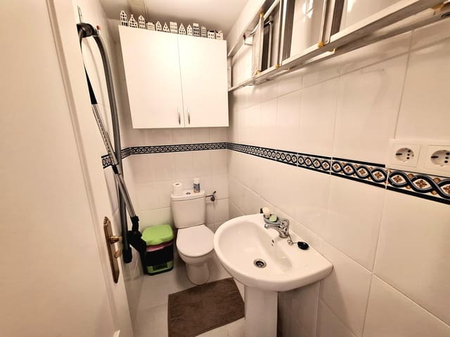 Apartamento de 2 habitaciones en Torrequebrada, Benalmádena en alquiler con piscina garaje - 1.400 € (Ref: 9465582)