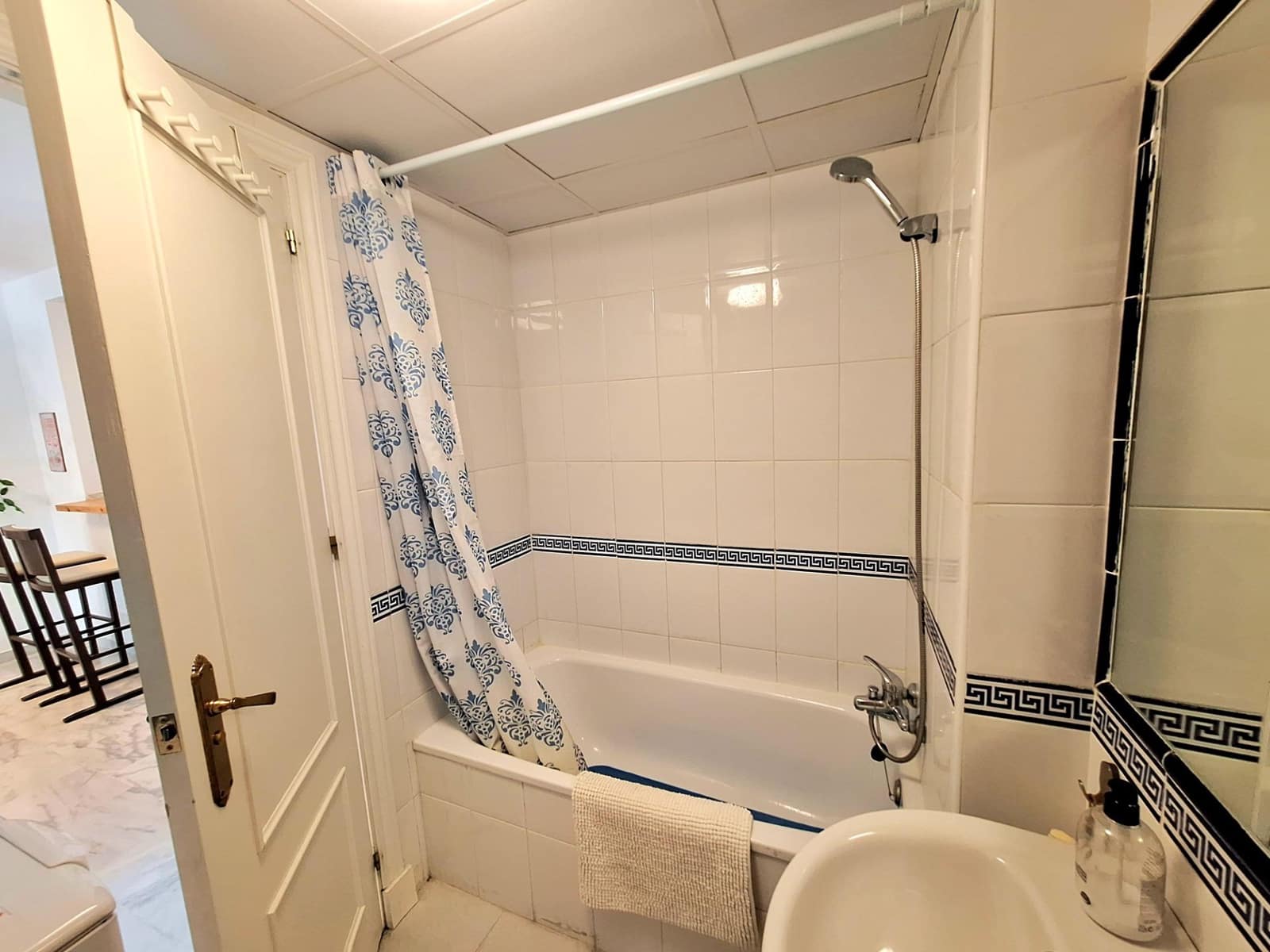 2 makuuhuone Huoneisto vuokrattavana paikassa Torrequebrada mukana uima-altaan 
autotalli - 1 400 € (Ref: 9465582)