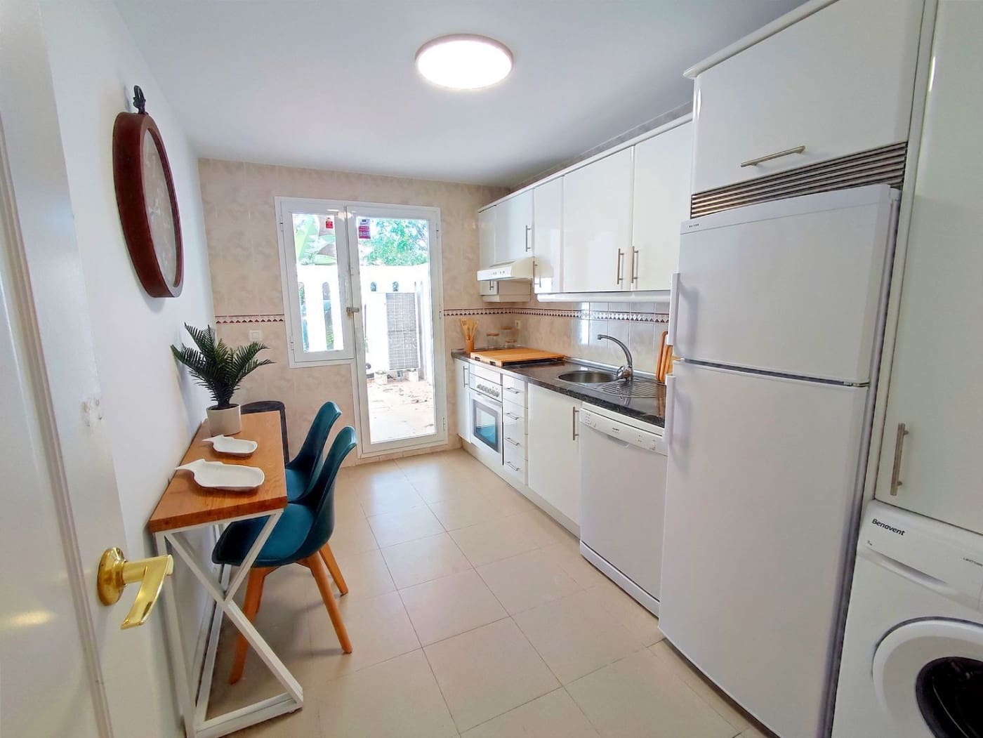 2 sypialnia Mieszkanie do wynajęcia w Nueva Andalucia z basenem - 1 750 € (Ref: 9465583)