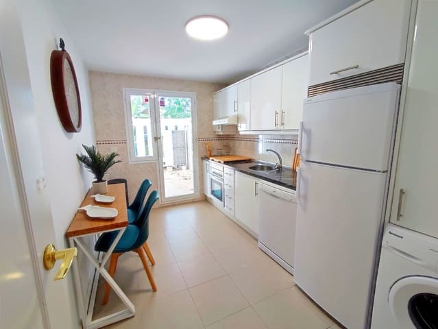 2 sypialnia Mieszkanie do wynajęcia w Nueva Andalucia, Marbella - 1 750 € (Ref: 9465583)