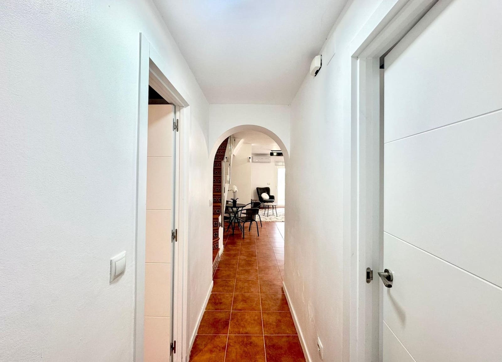 Villa/Maison Mitoyenne de 4 chambres à louer à Fuengirola avec piscine garage - 2 900 € (Ref: 9471199)