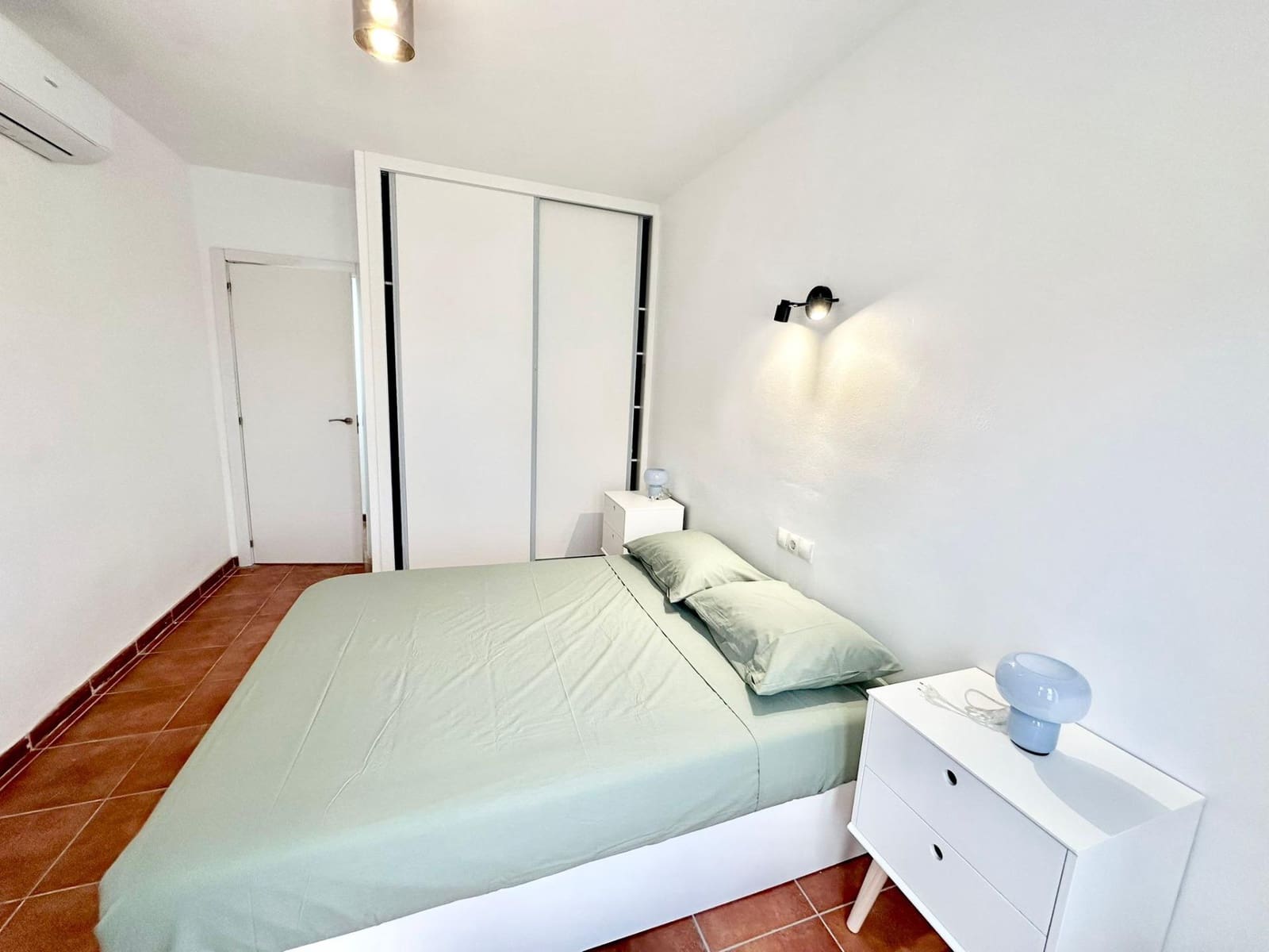 Villa/Maison Mitoyenne de 4 chambres à louer à Fuengirola avec piscine garage - 2 900 € (Ref: 9471199)