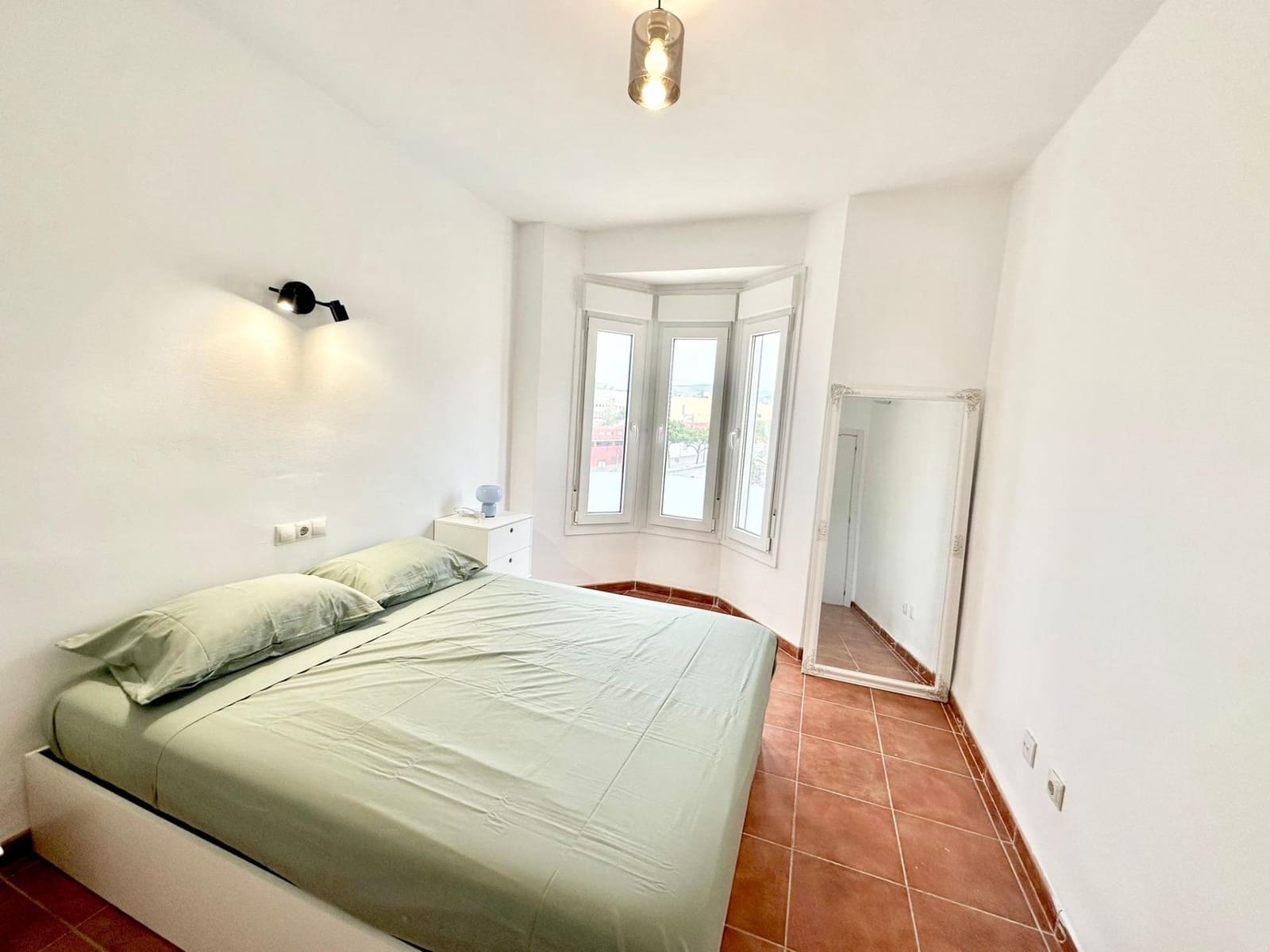 Villa/Maison Mitoyenne de 4 chambres à louer à Fuengirola avec piscine garage - 2 900 € (Ref: 9471199)