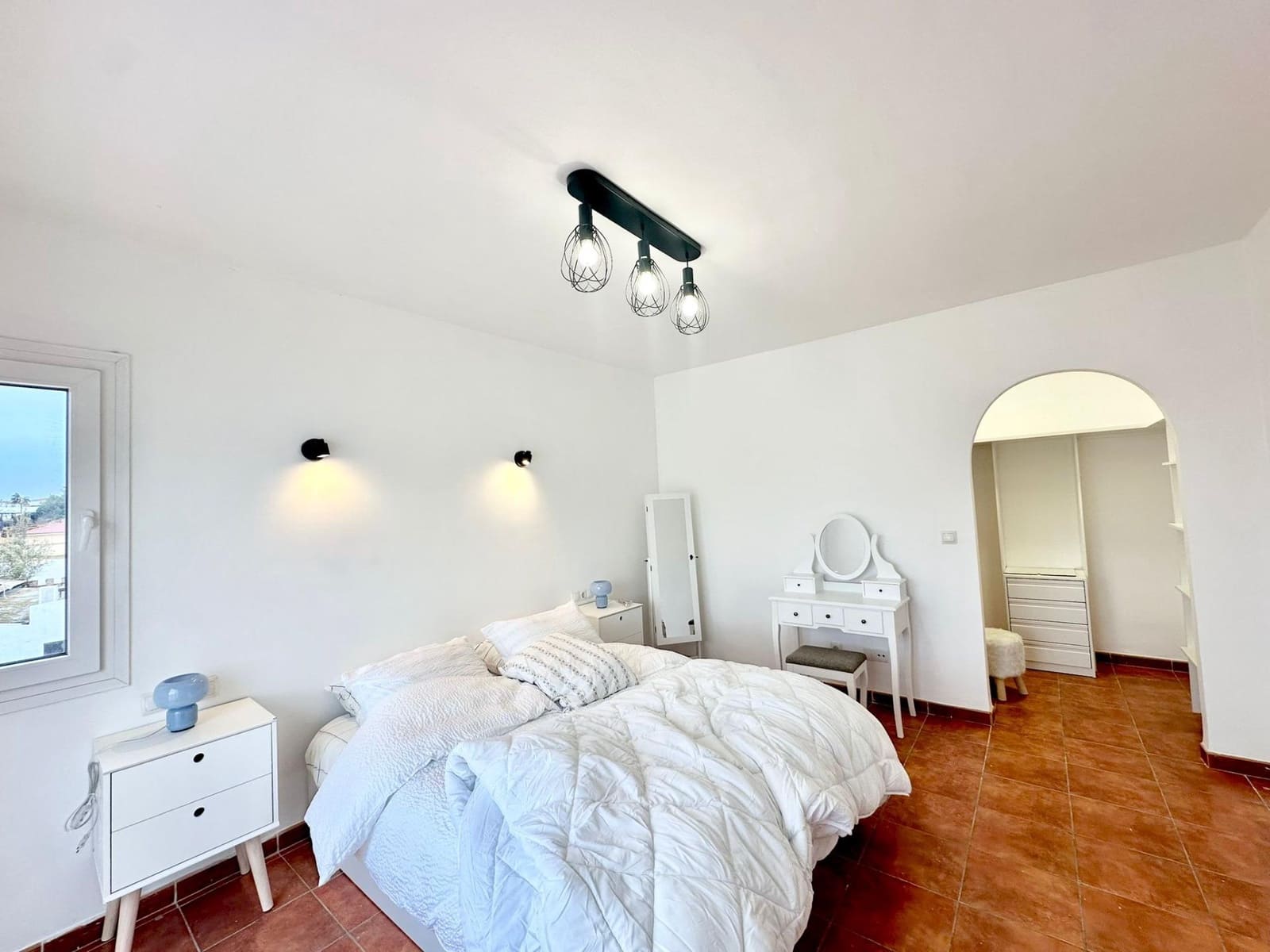 Villa/Maison Mitoyenne de 4 chambres à louer à Fuengirola avec piscine garage - 2 900 € (Ref: 9471199)