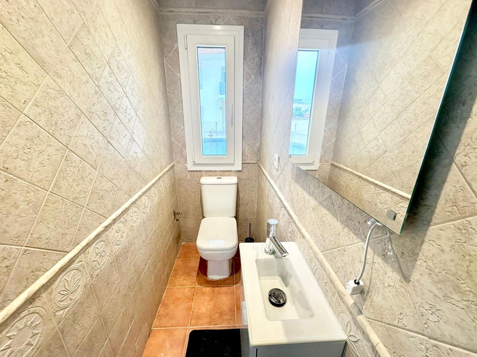 Villa/Maison Mitoyenne de 4 chambres à louer à Fuengirola avec piscine garage - 2 900 € (Ref: 9471199)