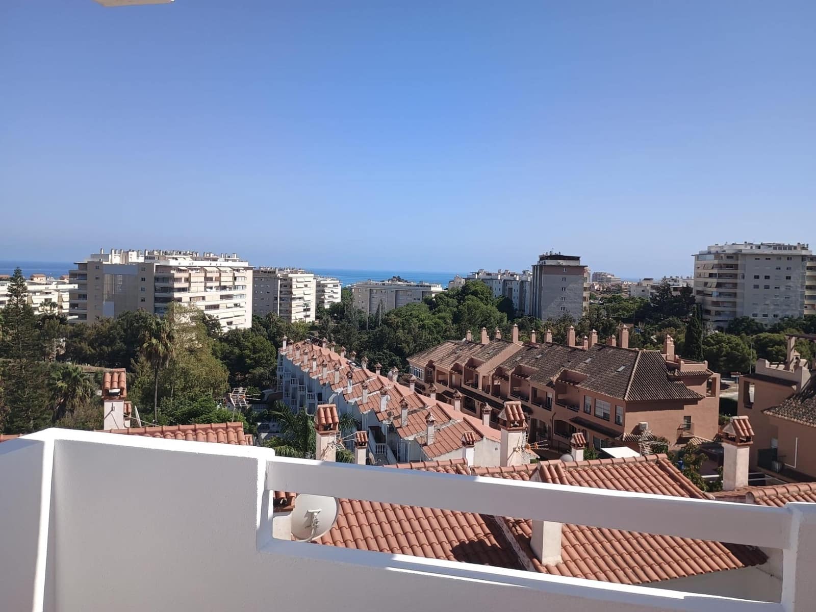 5 sovrum Semi-fristående Villa till salu i Arroyo de la Miel med pool garage - 650 000 € (Ref: 9471236)