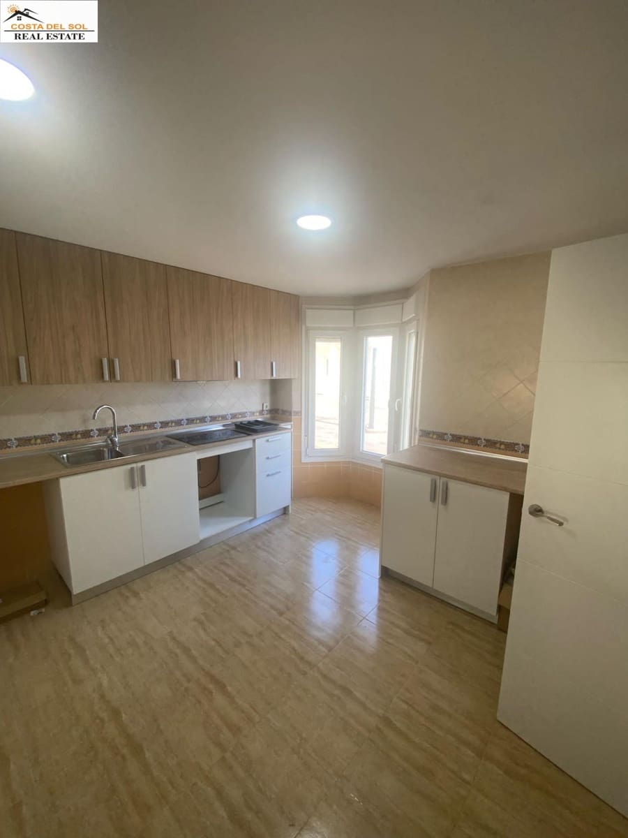 4 bedroom Terraced Villa for sale in Fuengirola with pool garage - € 470,000 (Ref: 9494538)