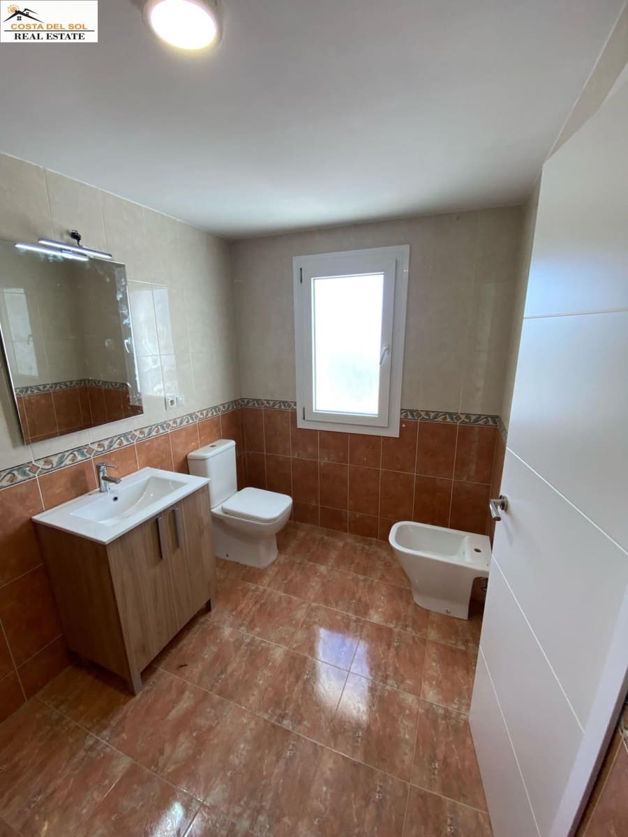 4 bedroom Terraced Villa for sale in Fuengirola with pool garage - € 470,000 (Ref: 9494538)