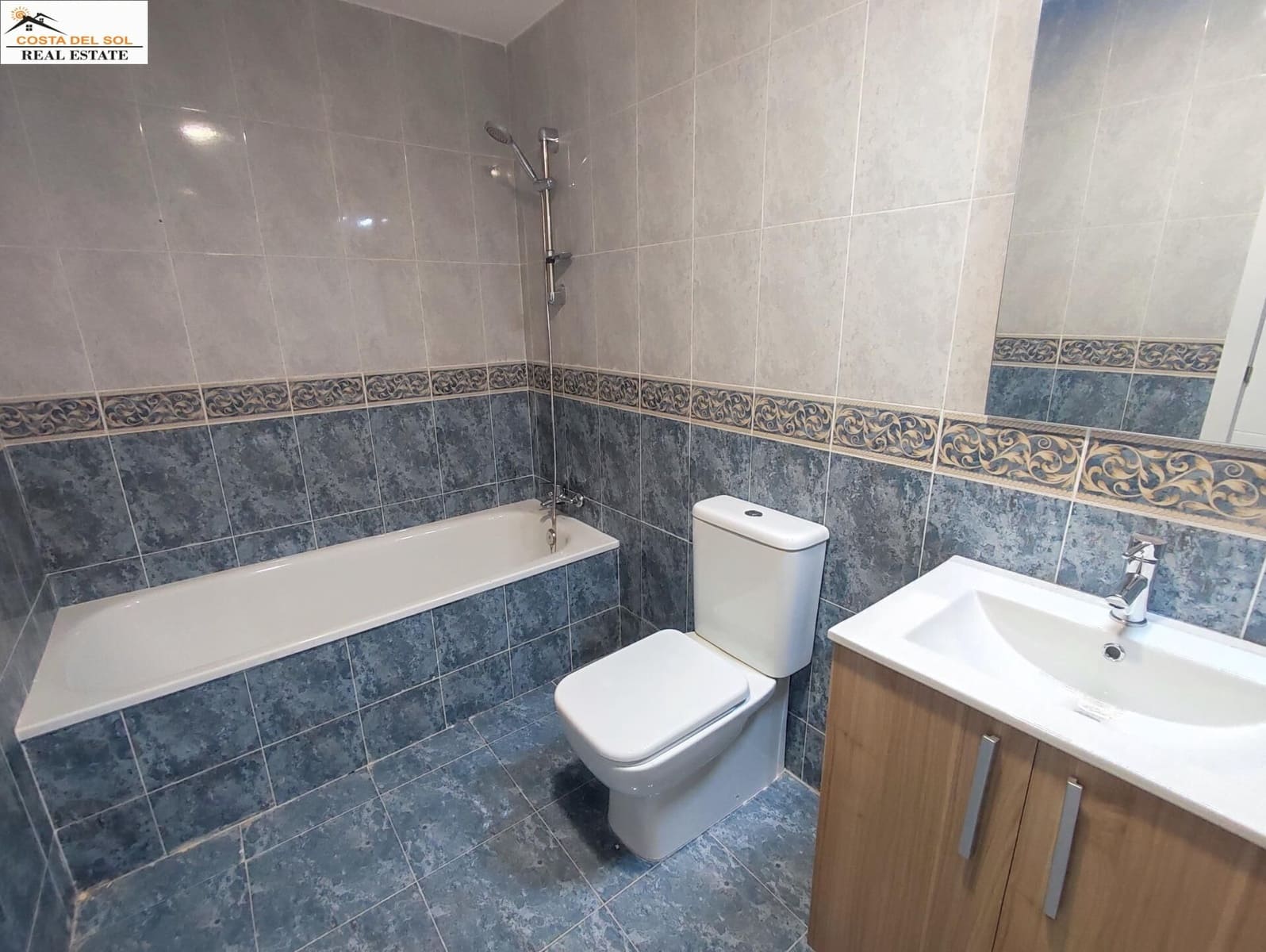 4 bedroom Terraced Villa for sale in Fuengirola with pool garage - € 470,000 (Ref: 9494538)