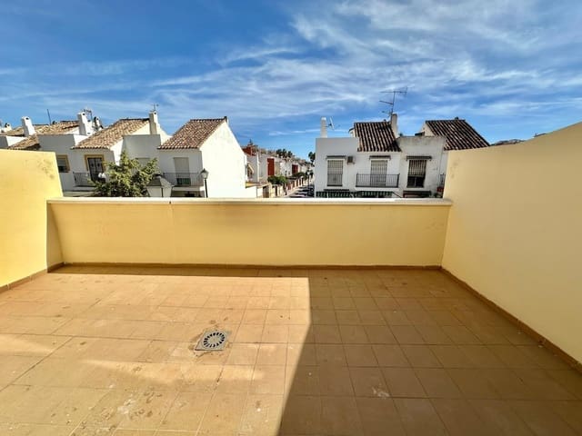 4 quarto Moradia em Banda para venda em Los Boliches , Fuengirola com piscina garagem - 465 000 € (Ref: 9494538)