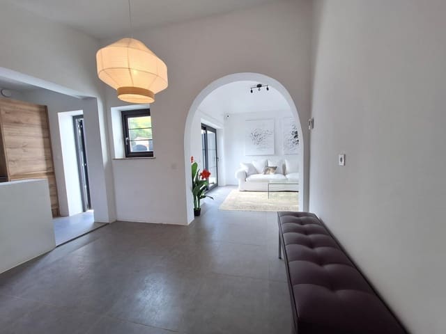 2 makuuhuone Omakotitalo vuokrattavana paikassa Los Pacos, Fuengirola mukana uima-altaan - 2 200 € (Ref: 9497145)