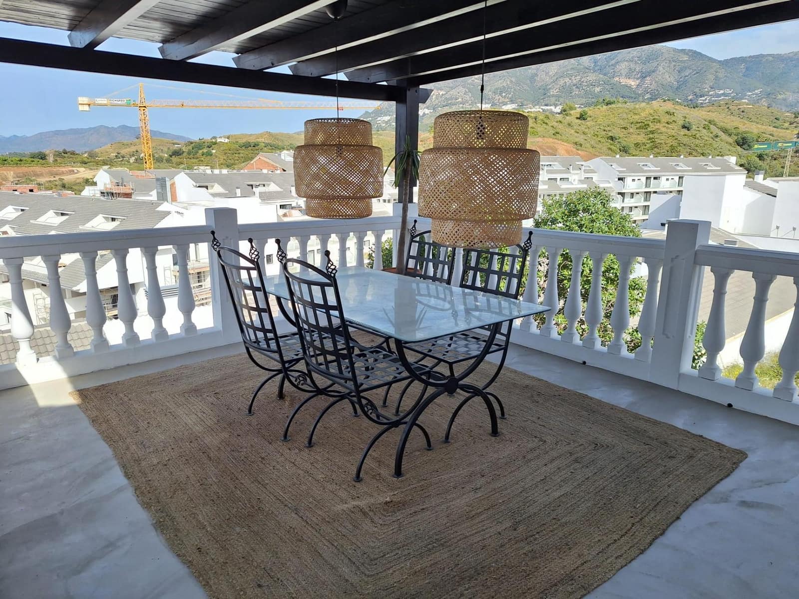 Casa de 2 habitaciones en Fuengirola en venta con piscina - 426.000 € (Ref: 9536771)