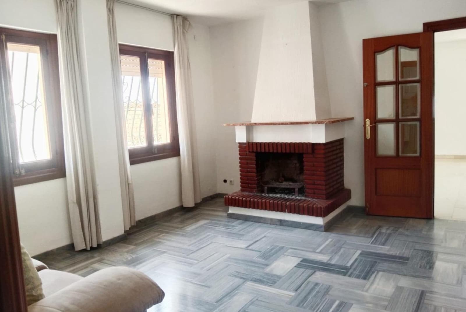 5 Zimmer Villa zu verkaufen in El Coto mit Pool Garage - 700.000 € (Ref: 9558672)