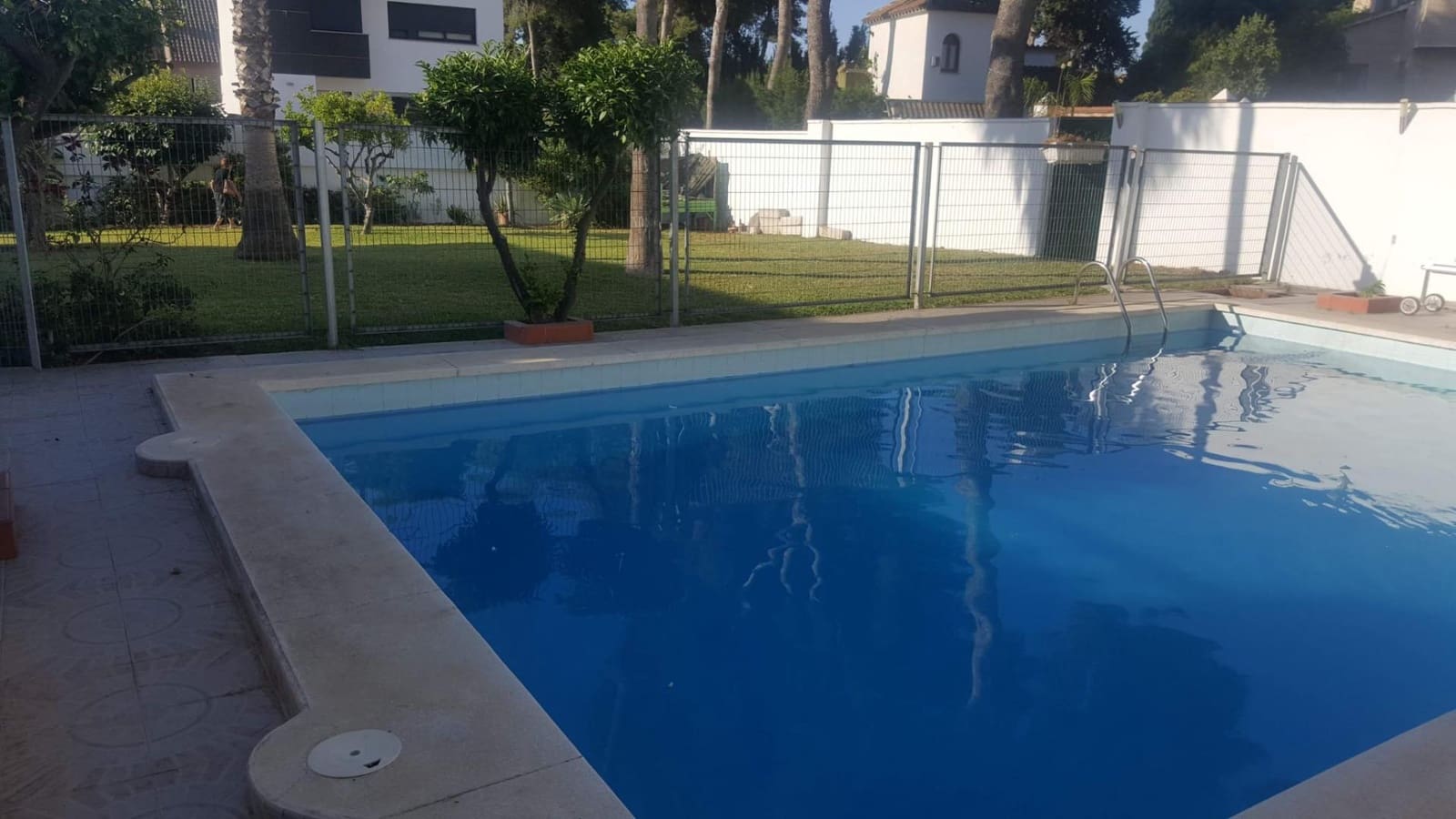 5 Zimmer Villa zu verkaufen in El Coto mit Pool Garage - 700.000 € (Ref: 9558672)