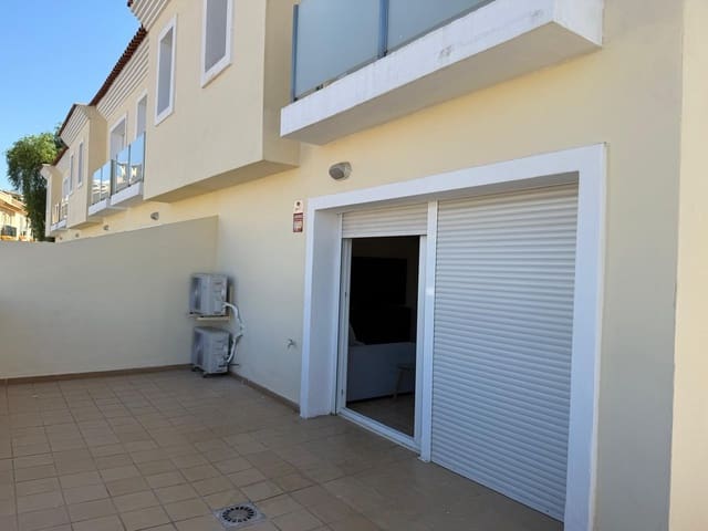 4 bedroom Terraced Villa for rent in Los Boliches , Fuengirola with pool garage - € 2,700 (Ref: 9568505)