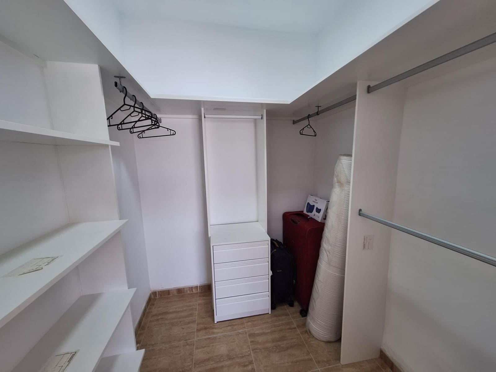 4 bedroom Terraced Villa for rent in Fuengirola with pool garage - € 2,800 (Ref: 9568505)