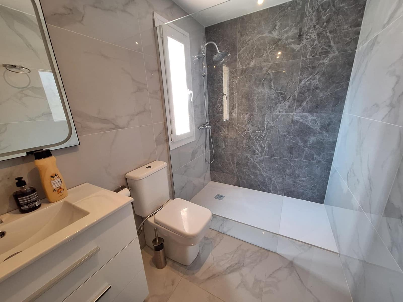 4 bedroom Terraced Villa for rent in Fuengirola with pool garage - € 2,800 (Ref: 9568505)