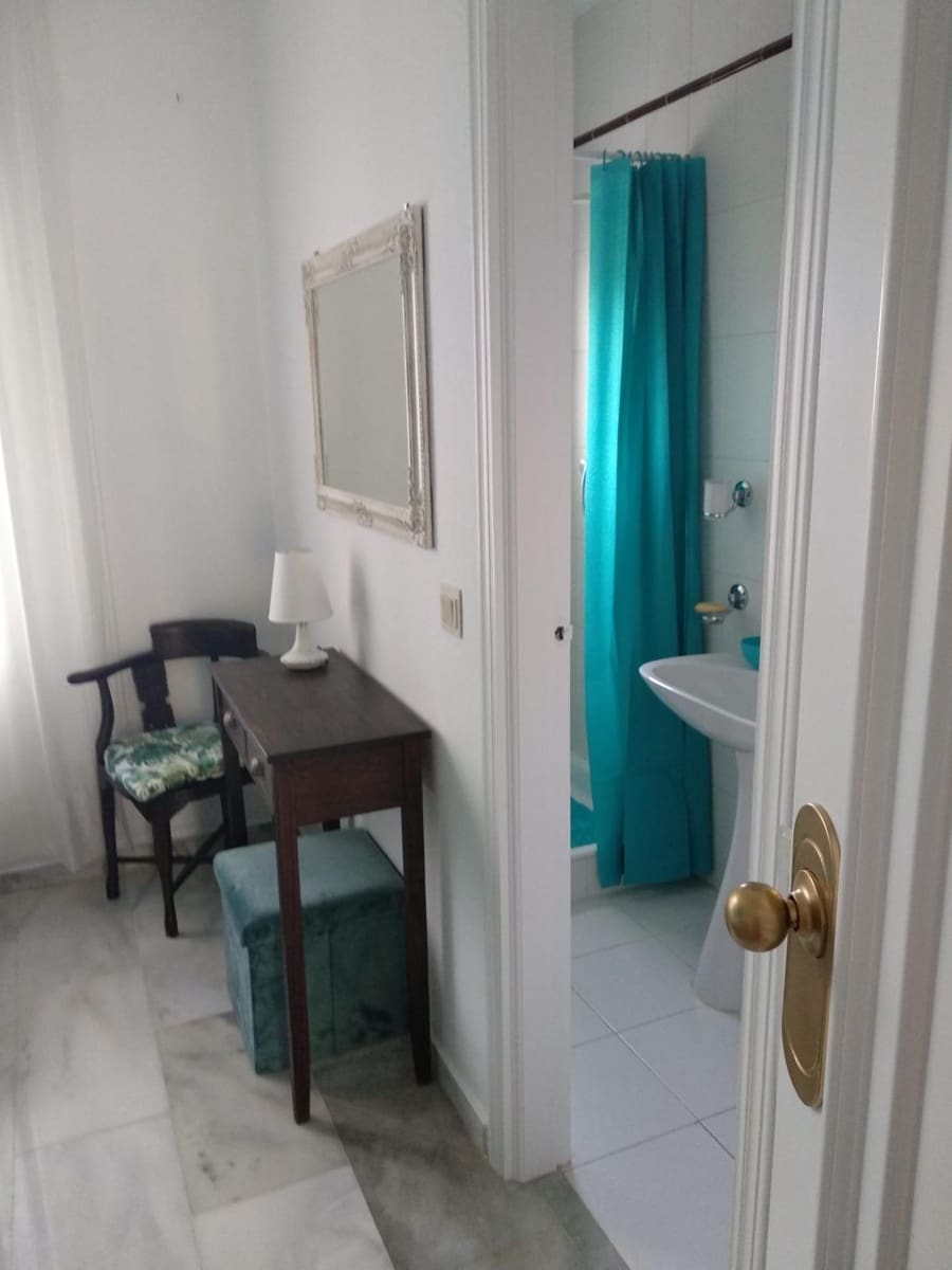 2 sovrum Radhus att hyra i Riviera del Sol med pool - 1 500 € (Ref: 9644954)