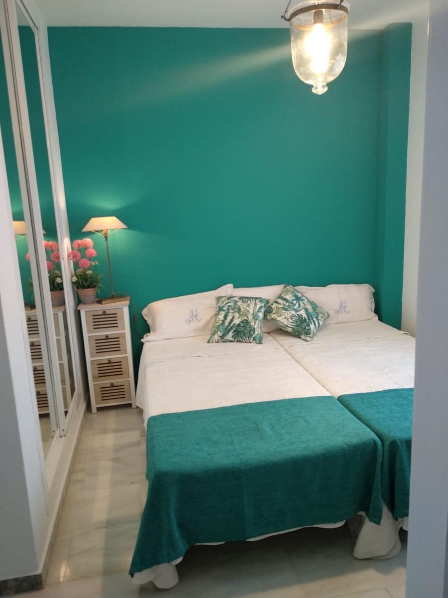 2 sovrum Radhus att hyra i Riviera del Sol med pool - 1 500 € (Ref: 9644954)