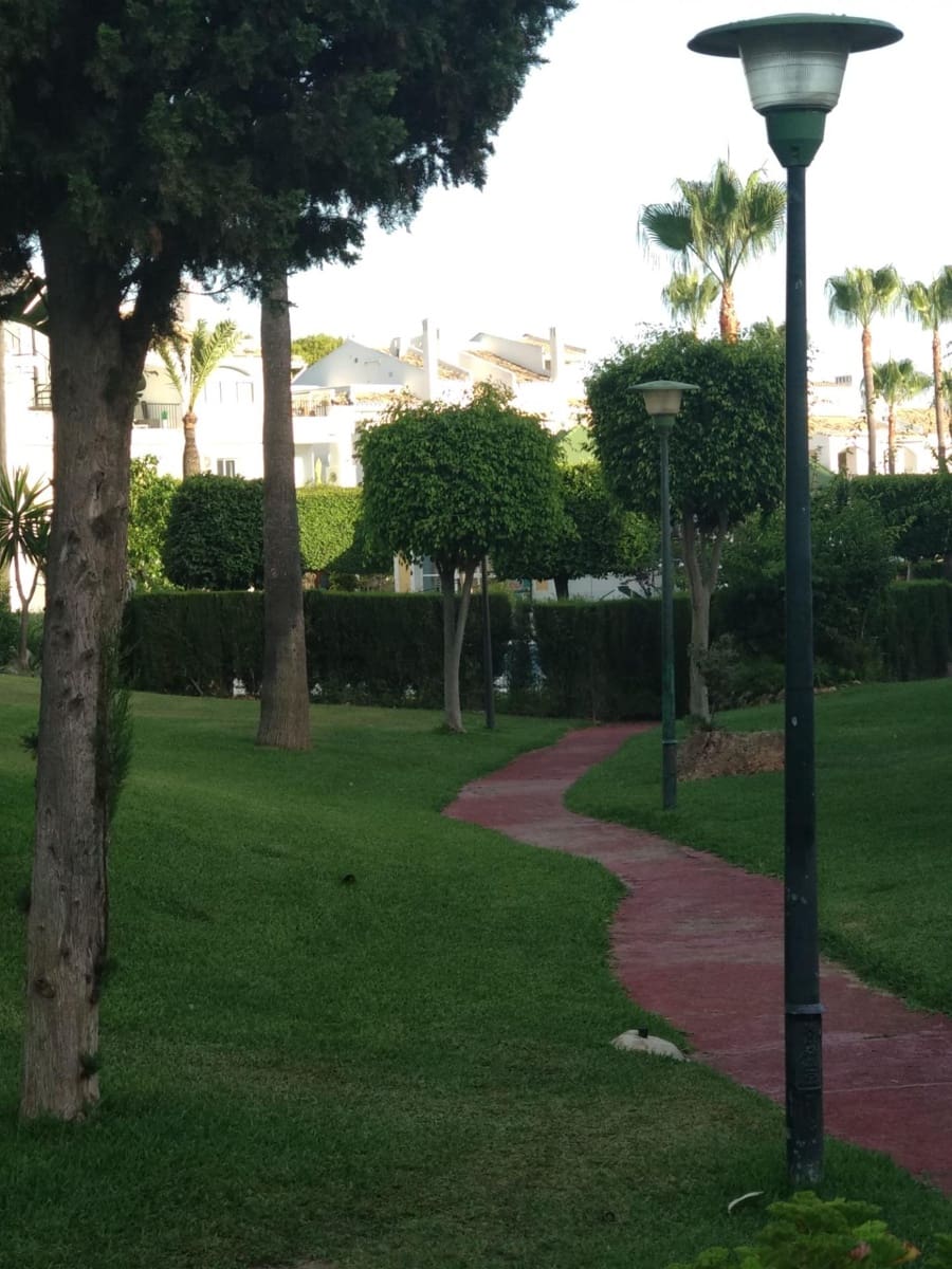 2 sovrum Radhus att hyra i Riviera del Sol med pool - 1 500 € (Ref: 9644954)