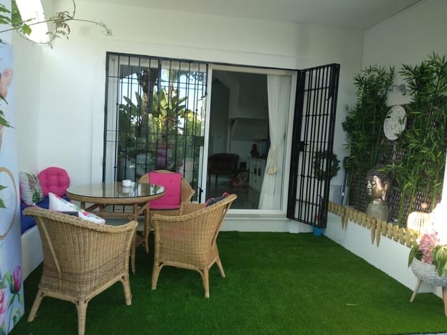 Adosado de 2 habitaciones en Riviera del Sol, Mijas en alquiler con piscina - 1.500 € (Ref: 9644954)