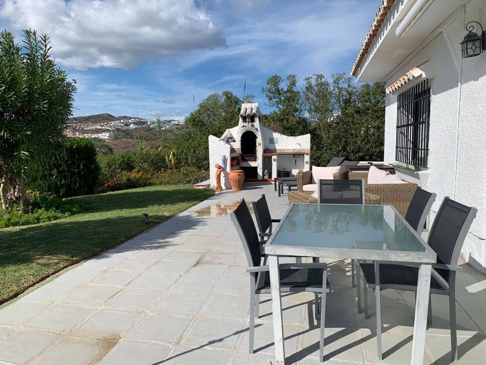 3 soveværelse Villa til salg i La Cala de Mijas med garage - € 693.500 (Ref: 9711922)