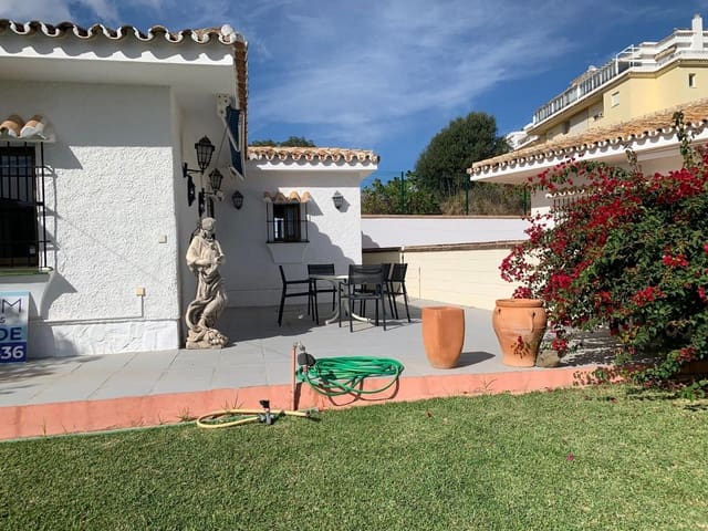 Chalet de 3 habitaciones en La Cala de Mijas, Mijas en venta con garaje - 693.500 € (Ref: 9711922)