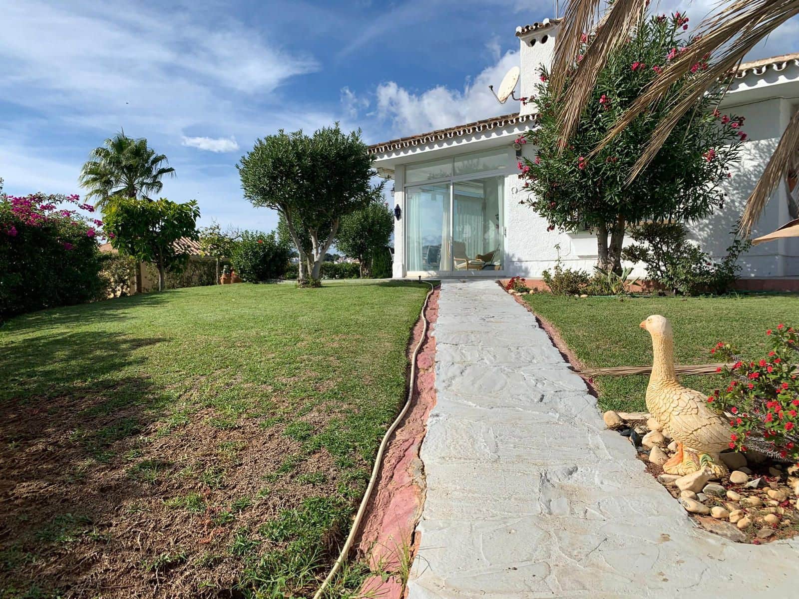3 soveværelse Villa til salg i La Cala de Mijas med garage - € 693.500 (Ref: 9711922)